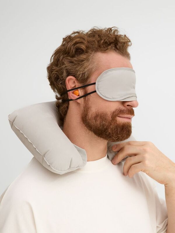 Набор для путешествий Essential, серый арт.5126.10