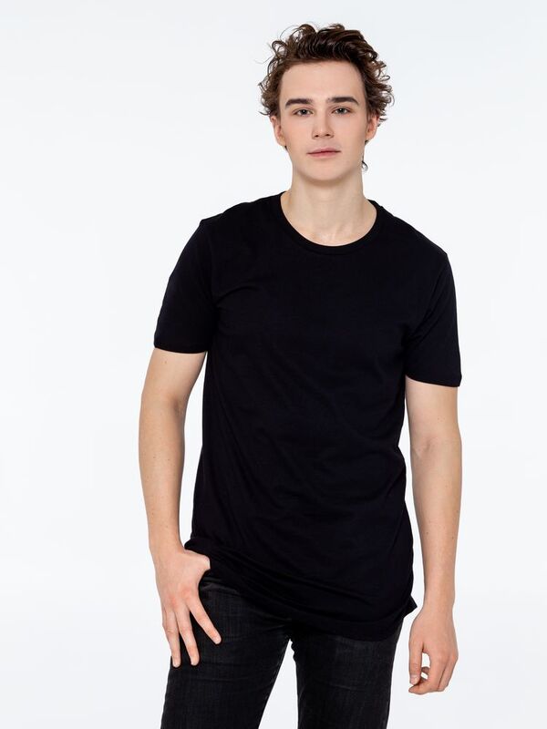 Футболка удлиненная Magnum, черная арт.02999309