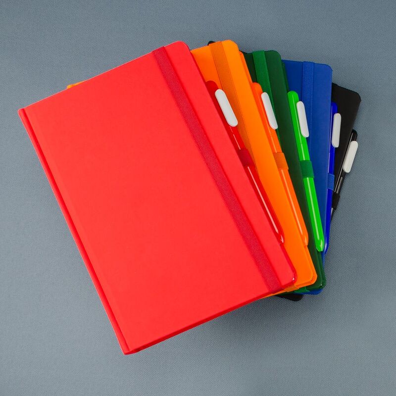 Ежедневник Favor, недатированный, красный арт.17072.50