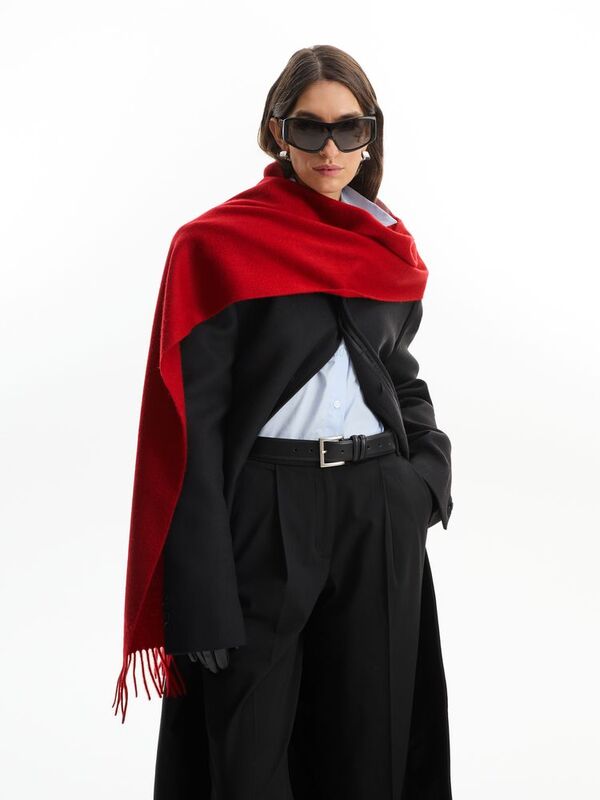 Шарф Graceful, красный арт.15897.53