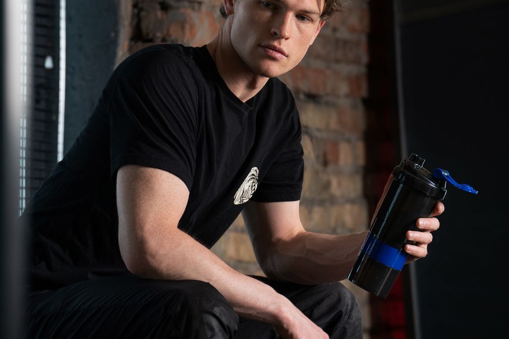 Спортивный шейкер с контейнером Tonus, черно-синий арт.17053.34