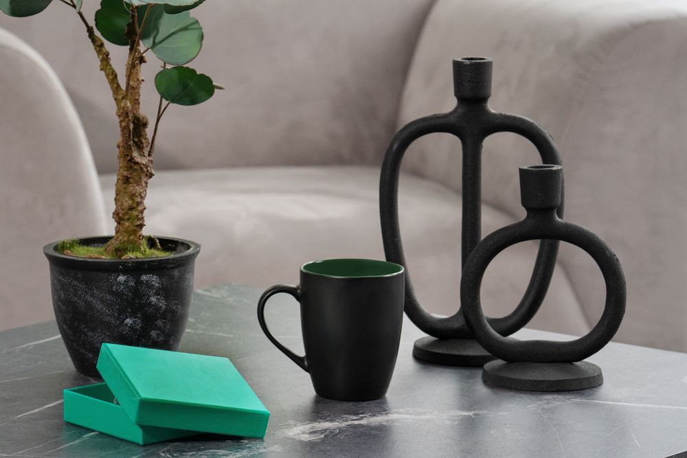 Кружка Bright Tulip, матовая, черная с зеленым арт.10735.90