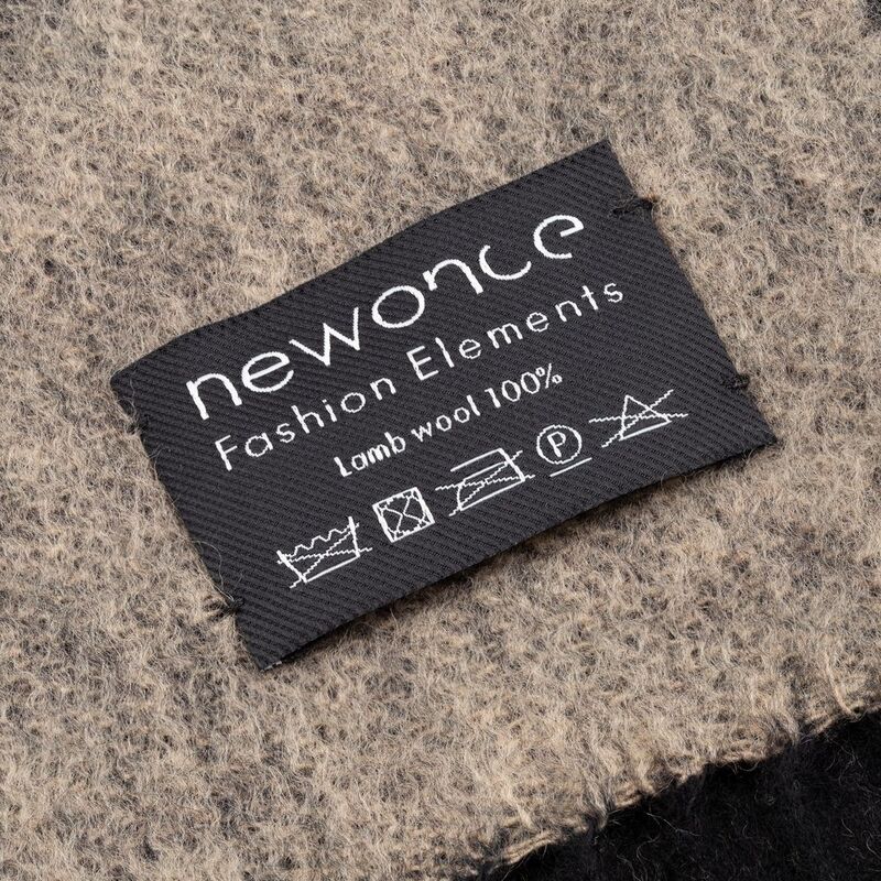 Палантин Charming, черный с бежевым арт.15987.31