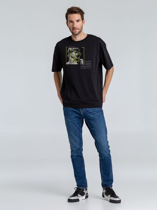 Футболка оверсайз &laquo;He is So Pretty. Давид&raquo;, черная арт.71432.30