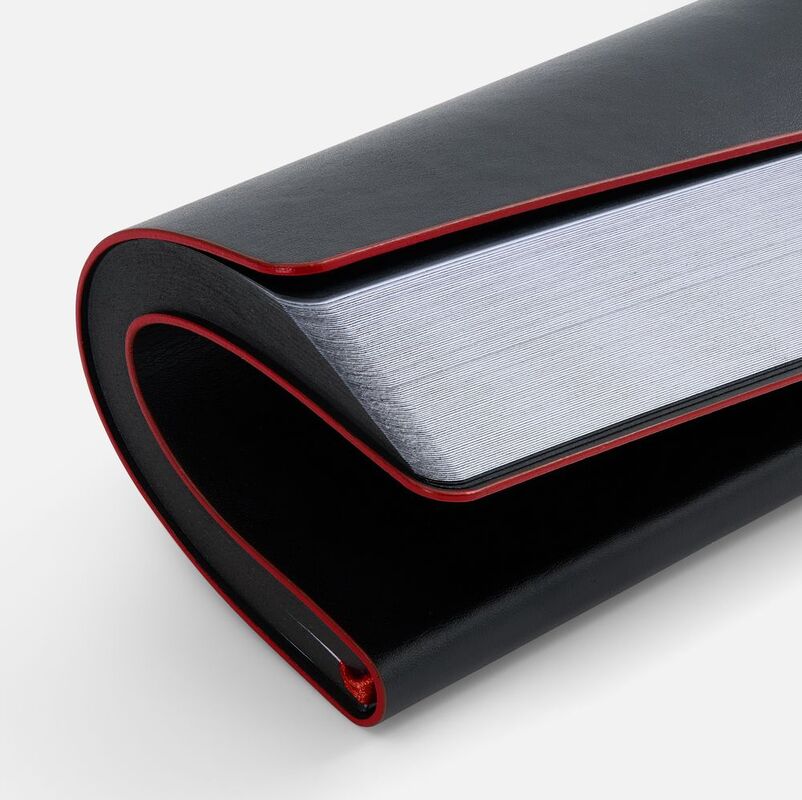 Ежедневник Trait, недатированный, черный с красным арт.14097.35