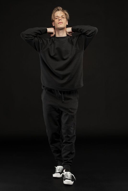 Джоггеры J2, черные арт.15433.30