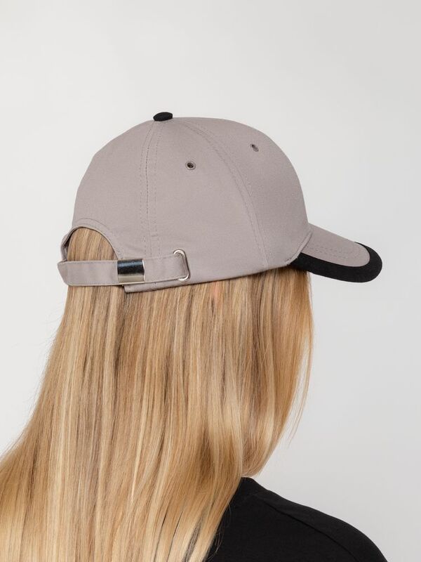 Бейсболка Honor, серая с черным кантом арт.15150.11