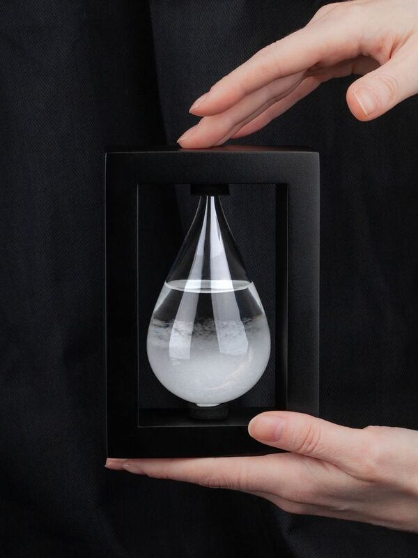 Штормгласс Elusive Mist, черный арт.30181.30