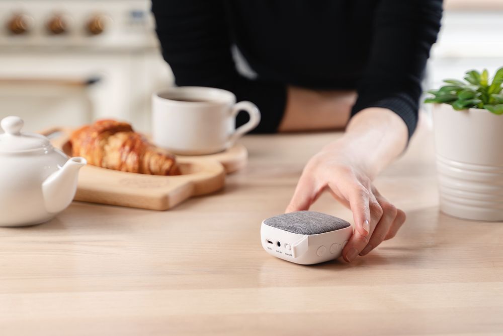 Беспроводная колонка Chubby, серая с красным арт.7557.15