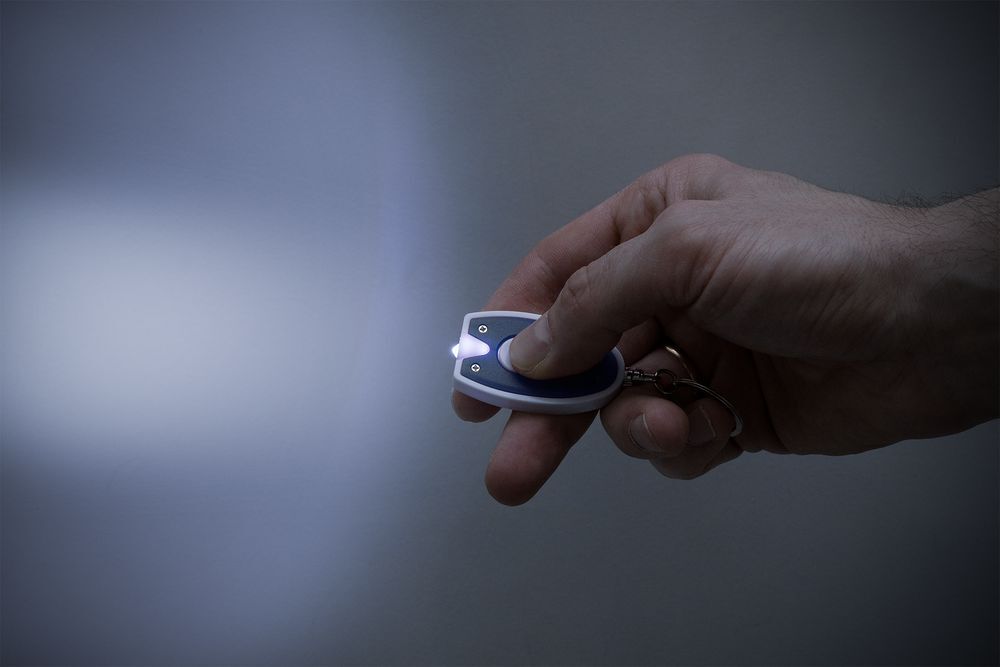 Брелок-фонарик Vivid, ver.2, синий с белым арт.15697.40