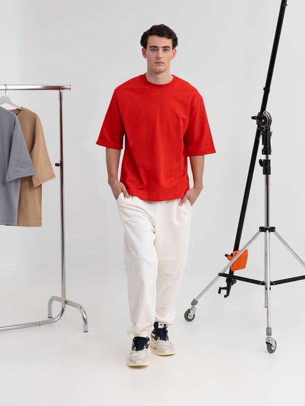 Футболка оверсайз унисекс Kosmos 2.0, красная арт.14610.50