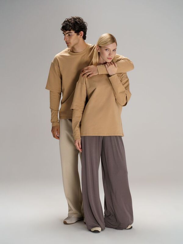 Футболка оверсайз с двойным рукавом Kosmos, бежевая арт.19180.12