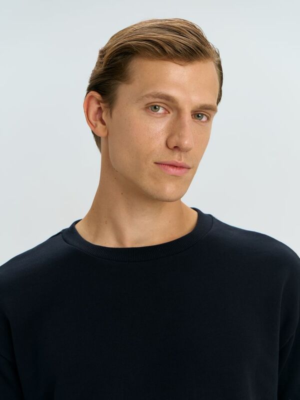 Свитшот оверсайз унисекс Omnifit, черный арт.19182.30