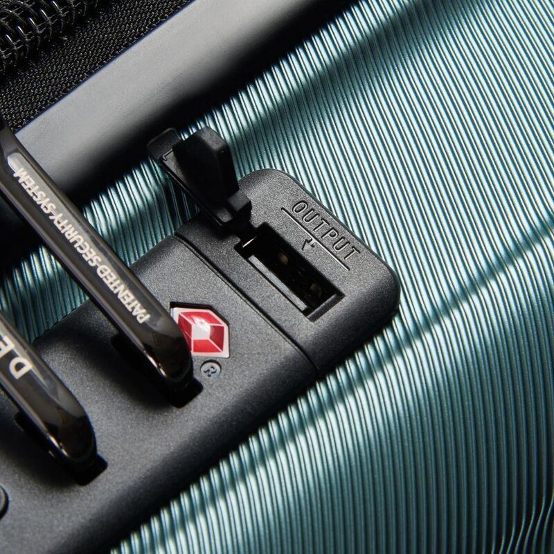 Чемодан Shadow 5.0 S, зеленый арт.16589.90