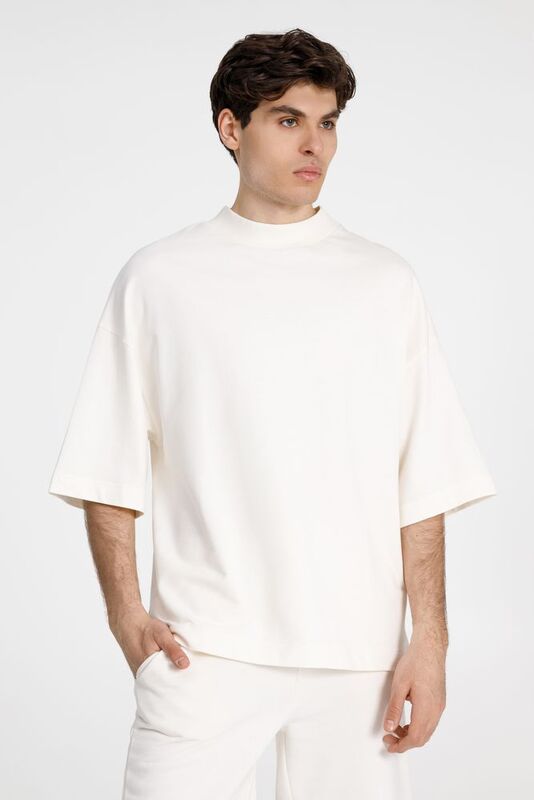 Футболка оверсайз унисекс T9, молочно-белая арт.18402.60