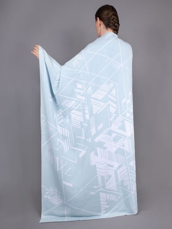 Плед Winterflake, бело-голубой с люрексом арт.20146.17