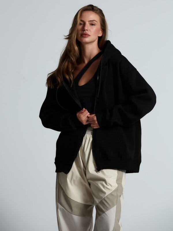 Толстовка унисекс оверсайз Zippy, черная арт.16883.30