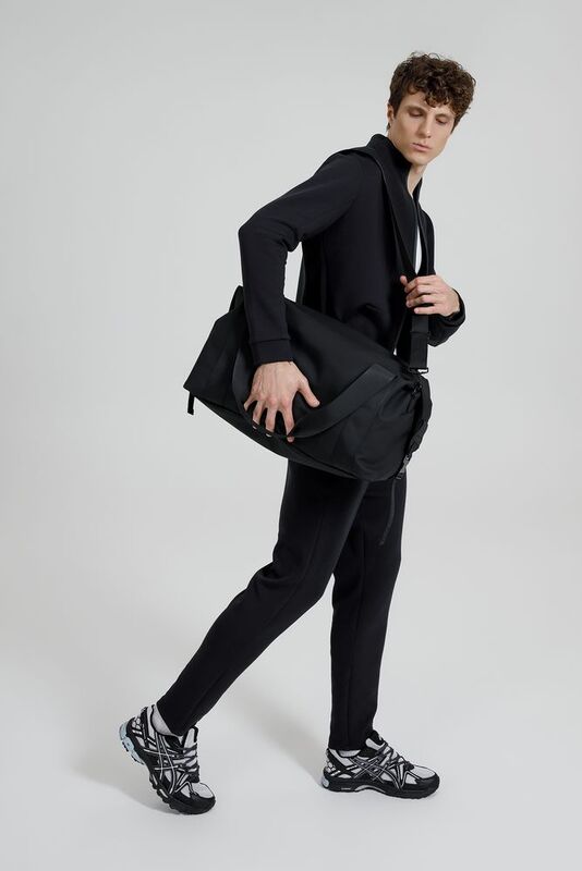 Дорожная сумка Traffic, черная арт.17270.30