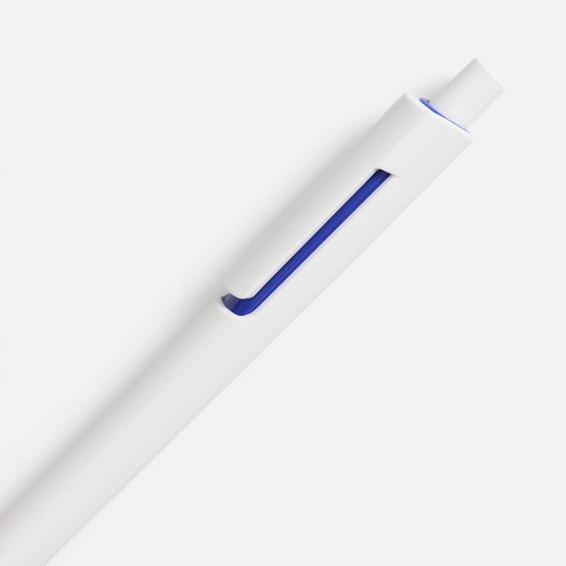 Ручка шариковая Dominanta, белая с темно-синим арт.20028.64