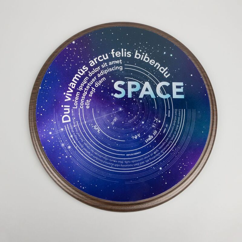 Плакетка Plaque, круглая, венге с серебристой пластиной арт.20453.10