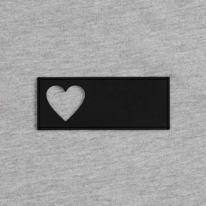 Лейбл из ПВХ с вырубкой &laquo;Сердце&raquo;, черный арт.17595.30