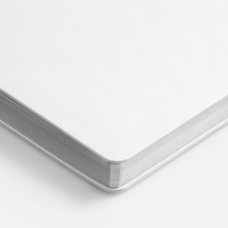 Ежедневник Nebraska Flex, недатированный, белый с серебристым арт.22008.61