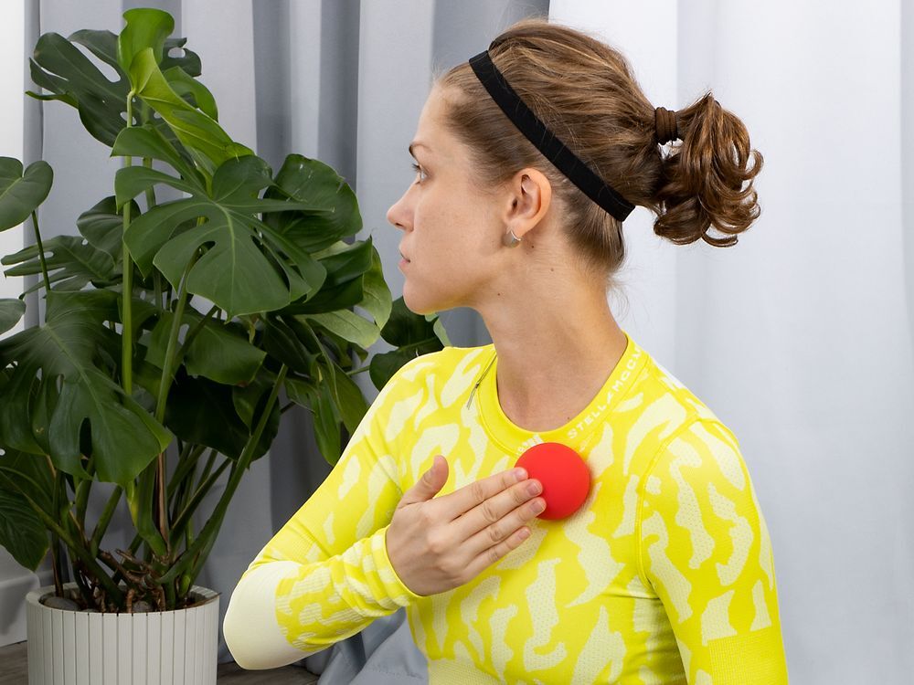 Массажный мяч для МФР Relaxify, красный арт.22085.50