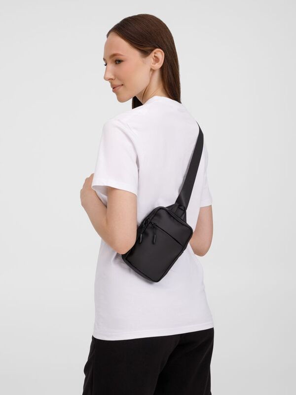 Спортивная кросс-боди сумка UrbanHike, черная арт.18722.30