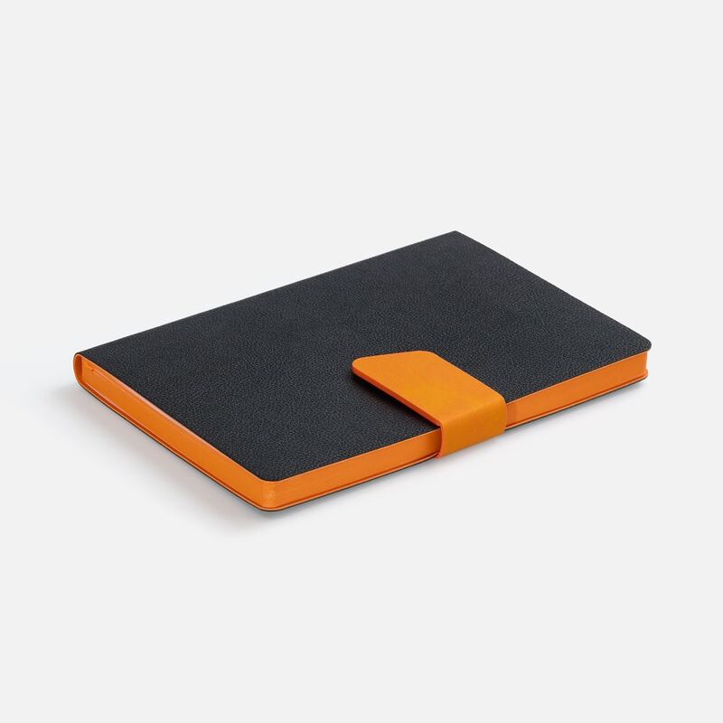 Ежедневник Boom, недатированный, черный с оранжевым арт.15768.32