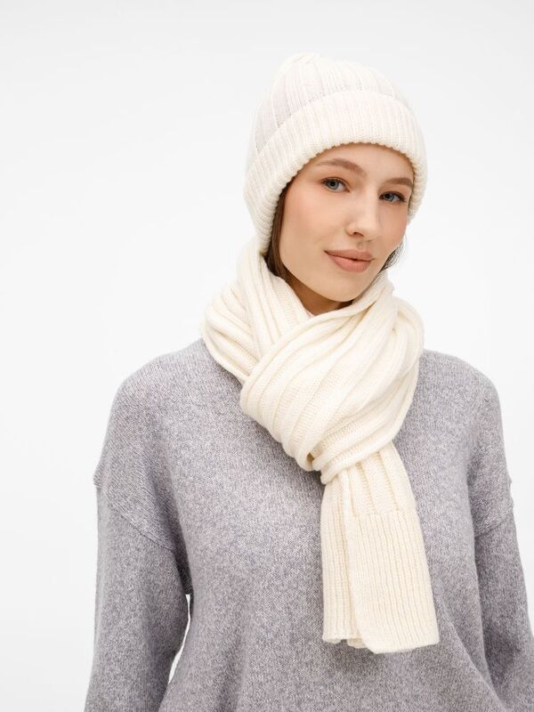 Шапка Bellish, белая (ванильная) арт.19244.61