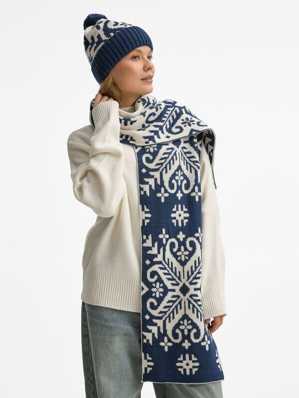 Шарф Wintertude L, синий с белым арт.21286.46
