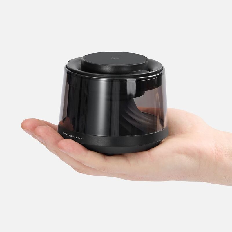 Bluetooth-колонка с подсветкой и беспроводной зарядкой Quantium, черная арт.18395.30