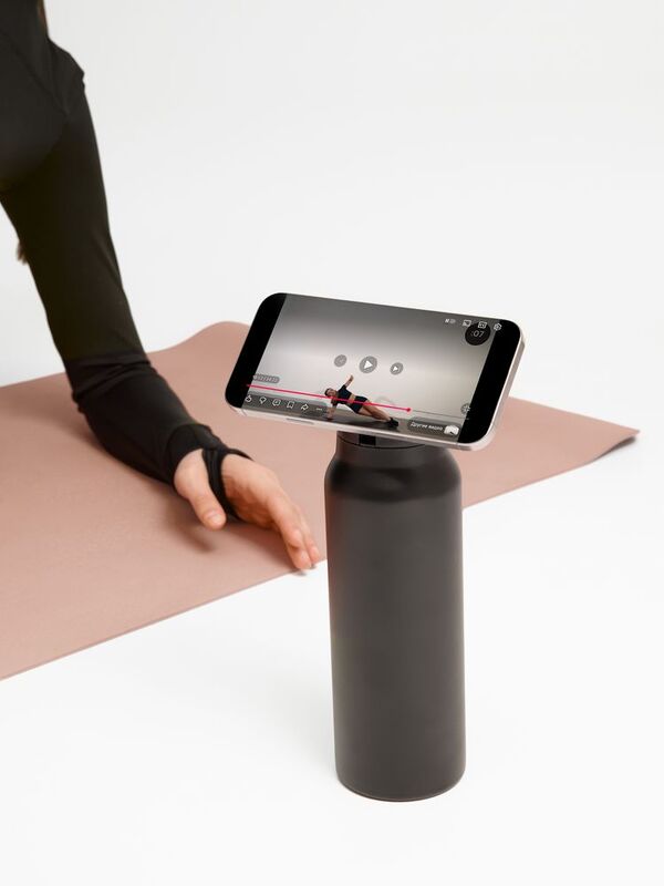 Термобутылка Magnus с магнитным держателем для телефона, черная арт.18590.30