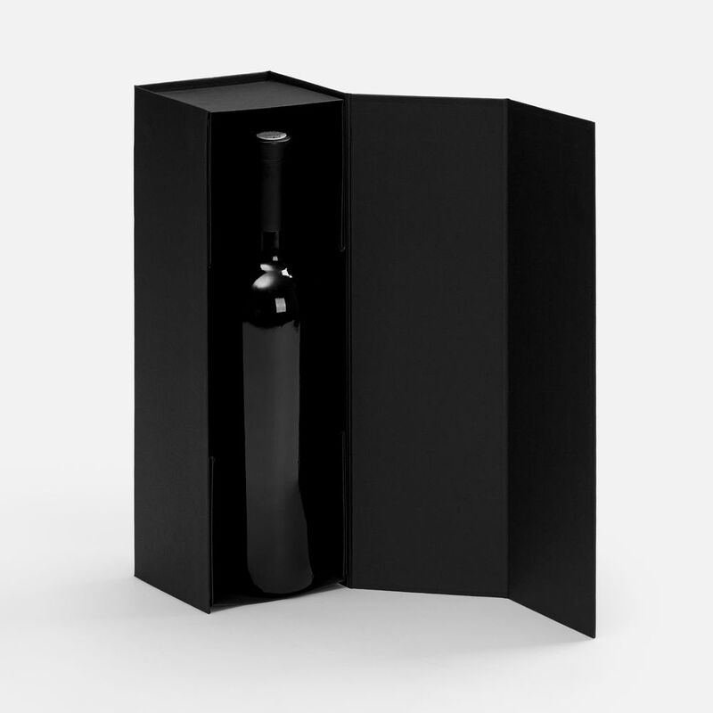 Коробка складная под бутылку Color Jacket Fold, черная арт.25027.30